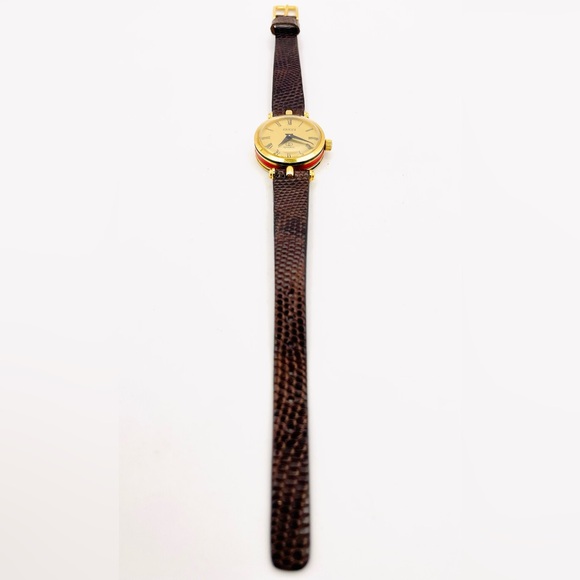 Gucci Sherry Line Classic Swiss Made GP Vintage Ladies Watch - New Battery - Picture 7 of 16